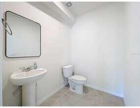 2553 Shamrock St in Tavares, FL - Building Photo - Building Photo