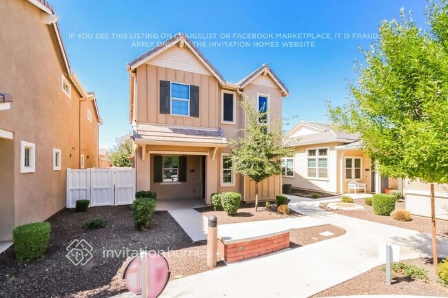 2241 S Osborn Ln in Gilbert, AZ - Foto de edificio - Building Photo