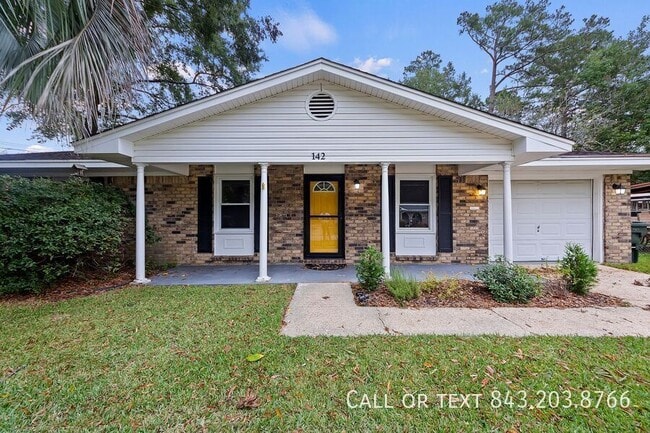 142 Summit Ave in Goose Creek, SC - Building Photo - Building Photo