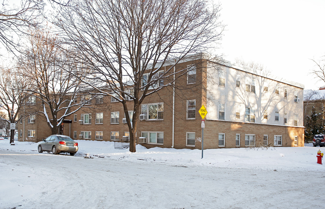 138 Arundel St in St. Paul, MN - Foto de edificio