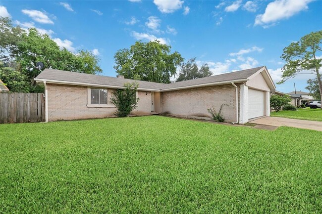 9910 Kent Towne Ln in Sugar Land, TX - Building Photo - Building Photo