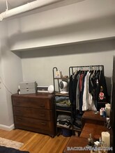 583 Beacon St, Unit B in Boston, MA - Foto de edificio - Building Photo