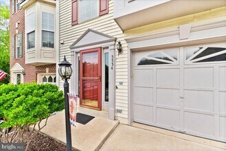5554 Jowett Ct in Alexandria, VA - Building Photo - Building Photo