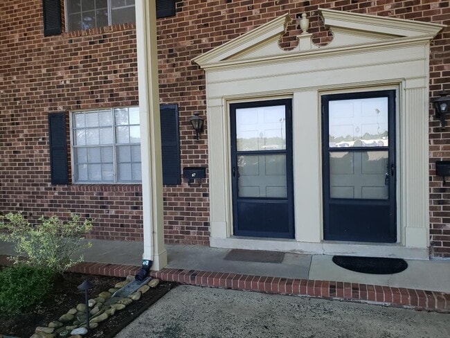 property at 1002 Willow Dr
