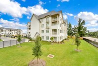 Building Photo - Highland at Spring Hill Apartamentos in Mobile, Alabama