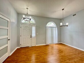 32542 Crystal Breeze Ln in Leesburg, FL - Building Photo - Building Photo