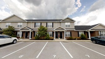307 Family Lodge Dr in Fayetteville, NC - Building Photo