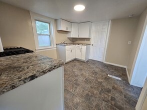 1314 S 17th St in Manitowoc, WI - Building Photo - Building Photo