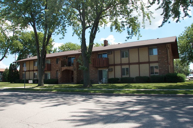 Villa Marie in Fond du Lac, WI - Building Photo - Building Photo