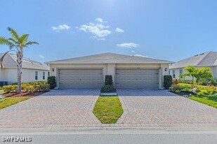 10736 Crossback Ln in Lehigh Acres, FL - Building Photo