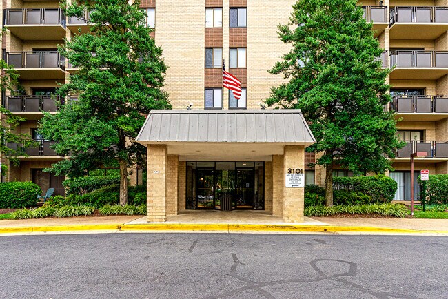 3101 S Manchester St, Unit 620 in Falls Church, VA - Building Photo - Building Photo