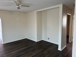 8289 Cristobal Ave in North Port, FL - Building Photo - Building Photo