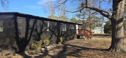 2623 W Black Creek Rd in Florence, SC - Building Photo - Building Photo