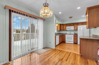 808 Broadway Blvd in Manchester, NJ - Building Photo - Building Photo