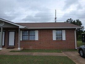 5007 N Moore Ln in Chattanooga, TN - Building Photo