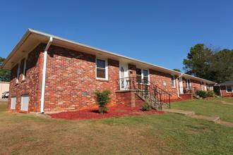 Forest Oaks in Roswell, GA - Building Photo - Building Photo