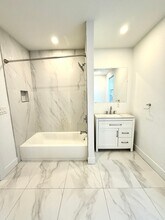 520 Delaware Ave in Kingston, NY - Foto de edificio - Building Photo