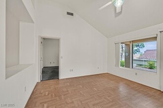 2832 Dry Plains Dr in Las Vegas, NV - Building Photo - Building Photo