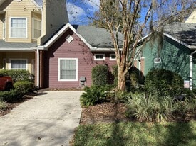 5036 NW 1st Pl in Gainesville, FL - Building Photo