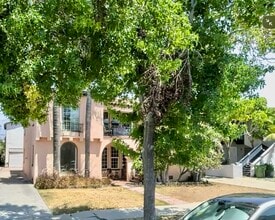 6089 Cashio St in Los Angeles, CA - Foto de edificio - Building Photo