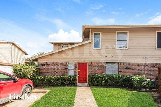 property at 2240 Tarpley Rd