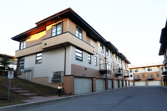 163 Aspen Hills Vill SW in Calgary, AB - Building Photo - Building Photo