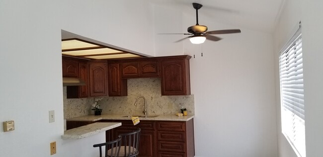1438 E 8th St, Unit Charming 2 bedroom