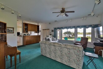 2437 Swordfish Ln in Edgewater, FL - Foto de edificio - Building Photo