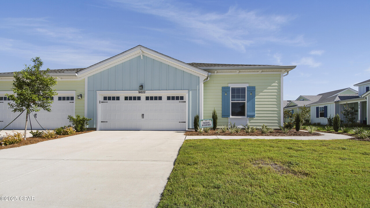 9022 Parrot Pl in Panama City Beach, FL - Building Photo