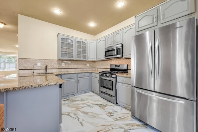 46 Gordon Cir