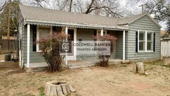 2612 27th St in Lubbock, TX - Building Photo