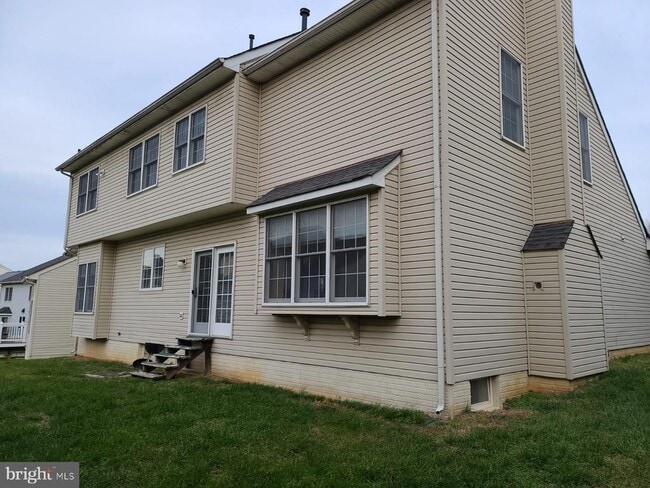 22008 White Trellis Ln in Clarksburg, MD - Building Photo - Building Photo