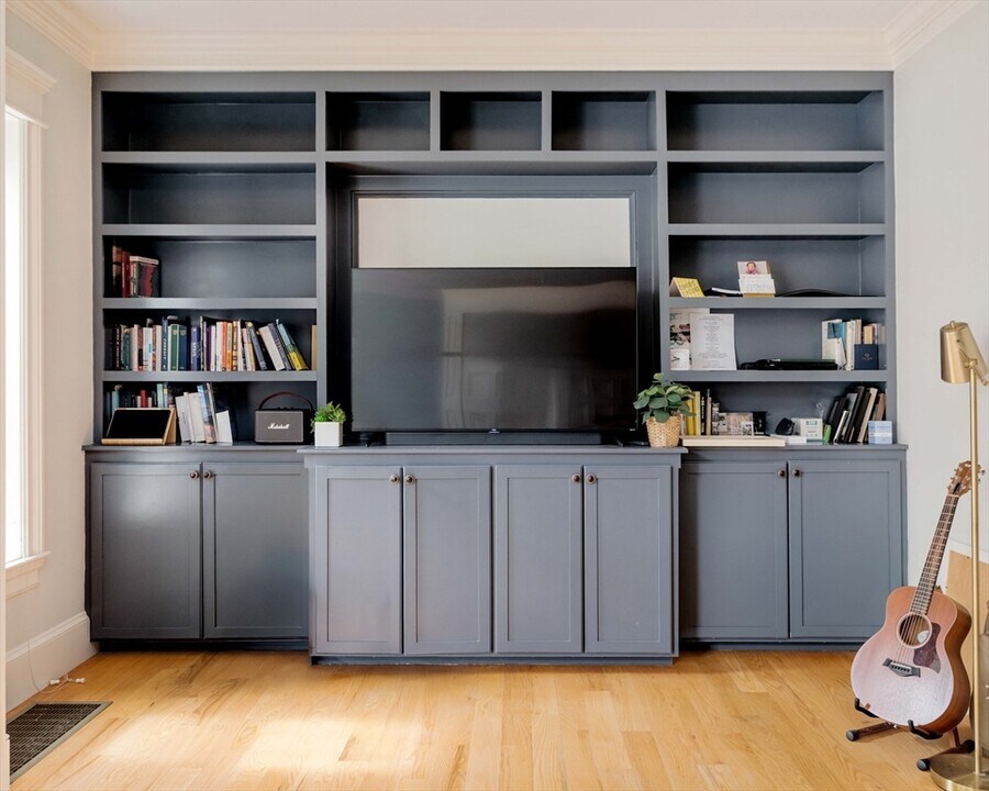 20 Saint Paul St, Unit 1 in Brookline, MA - Building Photo