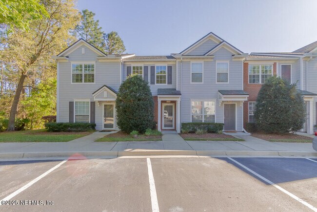 property at 3598 Pebble Path Ln