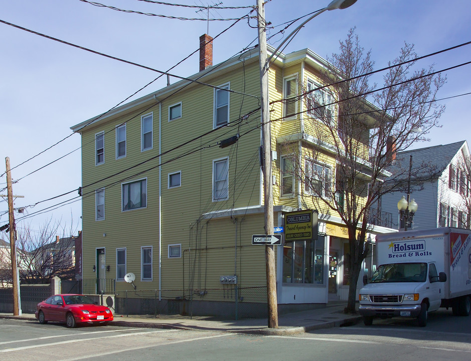 176 Columbia St in Fall River, MA - Building Photo