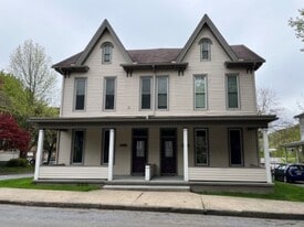 1008-1 Lincoln Ave, Unit 2 in Tyrone, PA - Building Photo