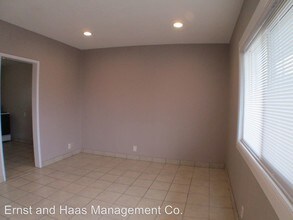 6524 Orange Ave in Long Beach, CA - Building Photo - Building Photo