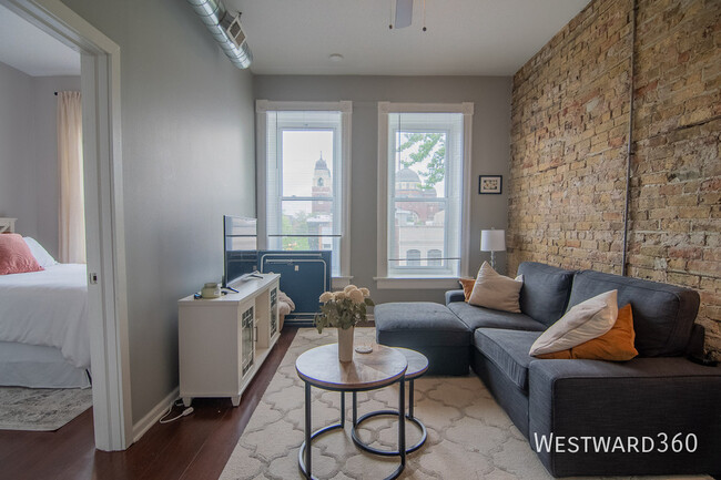 property at 1475 W Huron St
