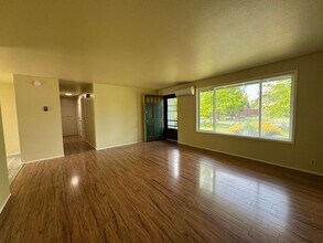 1295 President St in Eugene, OR - Building Photo - Building Photo