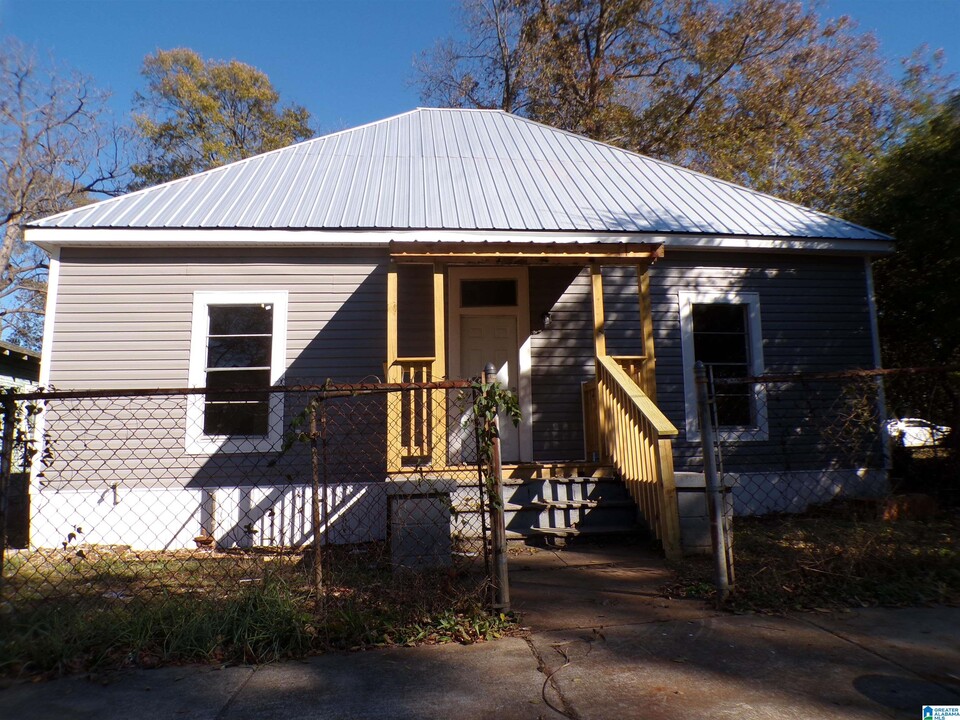 1019 Appalachee St in Birmingham, AL - Building Photo