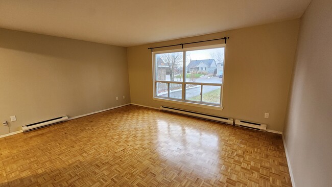 261 Bayfield St in Barrie, ON - Building Photo - Building Photo