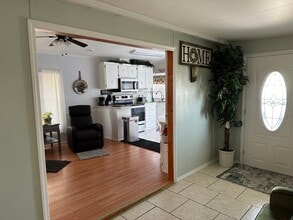 37612 Wallington Dr in Zephyrhills, FL - Building Photo - Building Photo