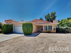 1517 Camran Ave in Lancaster, CA - Building Photo
