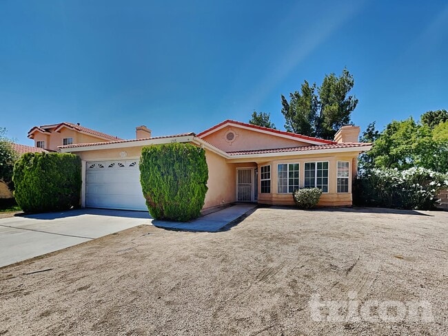 property at 1517 Camran Ave