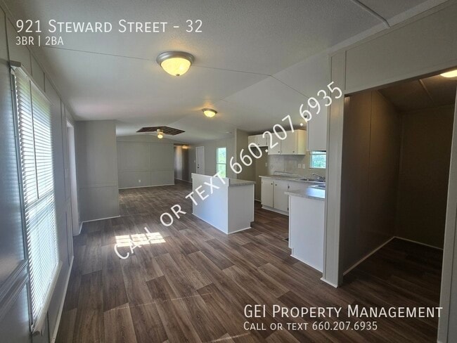 921 Steward St in Weaver, AL - Building Photo - Building Photo