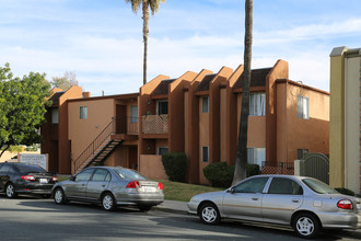 Madison Court Apartments in El Cajon, CA - Building Photo - Building Photo