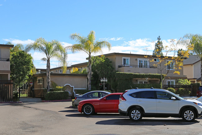 Mollison Villas in El Cajon, CA - Building Photo - Building Photo