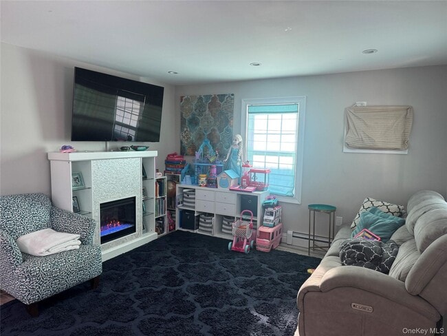 614 Monroe Blvd in Long Beach, NY - Foto de edificio - Building Photo