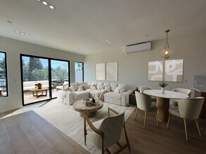 720 Crane Blvd in Los Angeles, CA - Building Photo - Building Photo