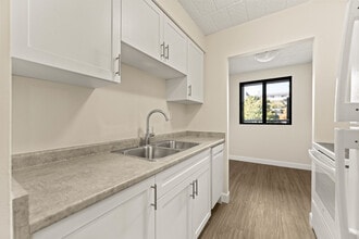 Tecumseh Terrace in Tecumseh, ON - Building Photo - Building Photo